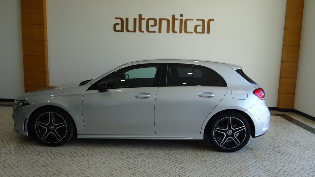 Mercedes-Benz A 180D AMG Line Aut. cheio