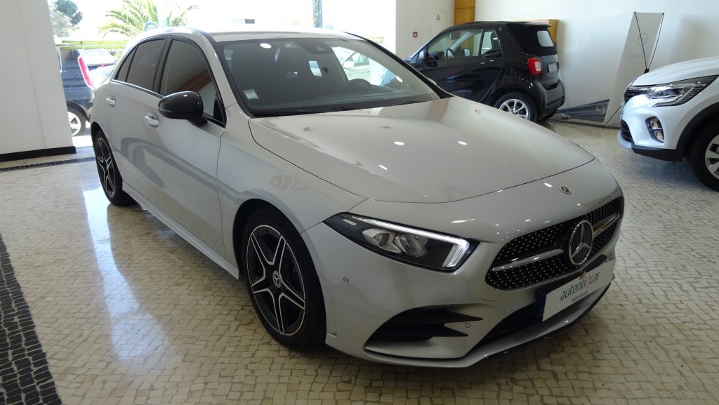 Mercedes-Benz A 180D AMG Line Aut. cheio