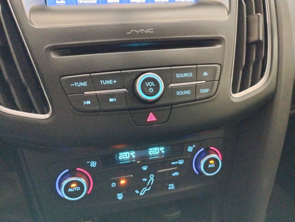 Ford Focus SW 1.5 TDCi Trend+ cheio