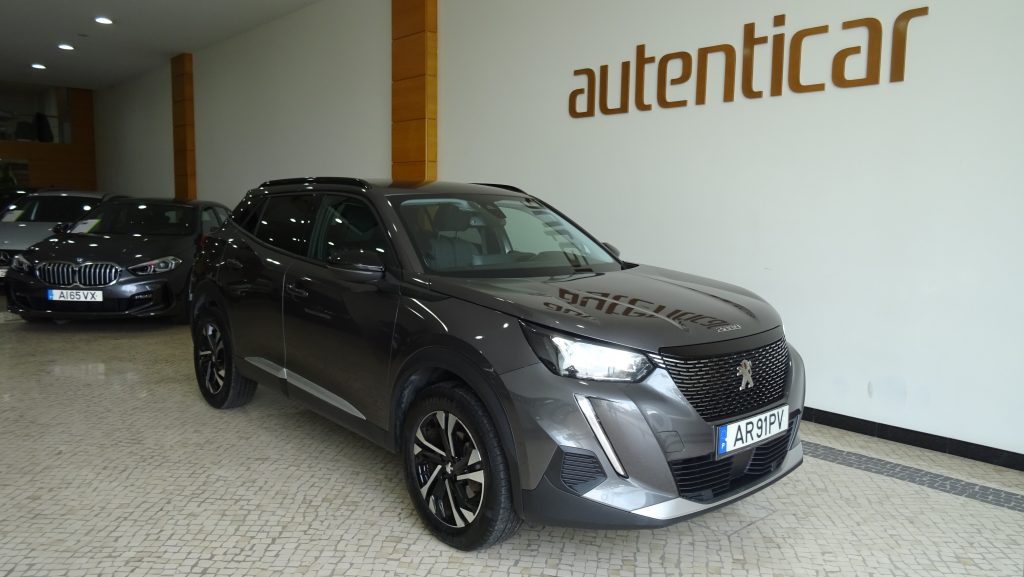 Peugeot 2008 1.5 BlueHDi Allure cheio