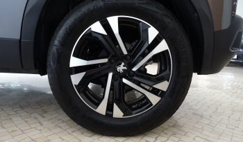 Peugeot 2008 1.5 BlueHDi Allure cheio