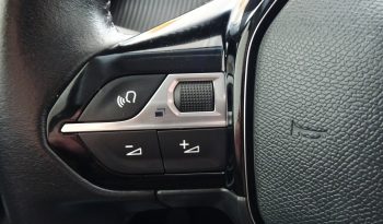 Peugeot 2008 1.5 BlueHDi Allure cheio