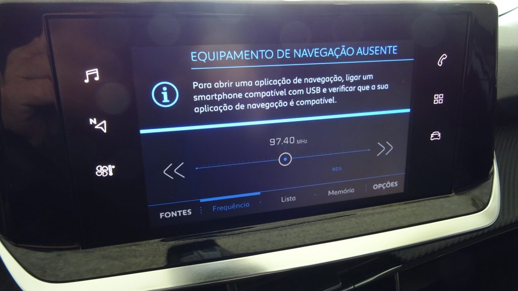 Peugeot 2008 1.5 BlueHDi Allure cheio