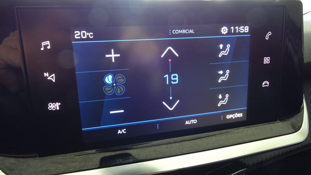 Peugeot 2008 1.5 BlueHDi Allure cheio