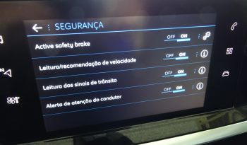 Peugeot 2008 1.5 BlueHDi Allure cheio