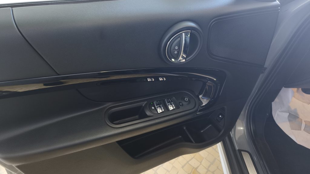 MINI Countryman Cooper SE ALL4 Auto cheio