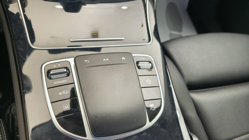 Mercedes-Benz GLC 300de 4Matic cheio