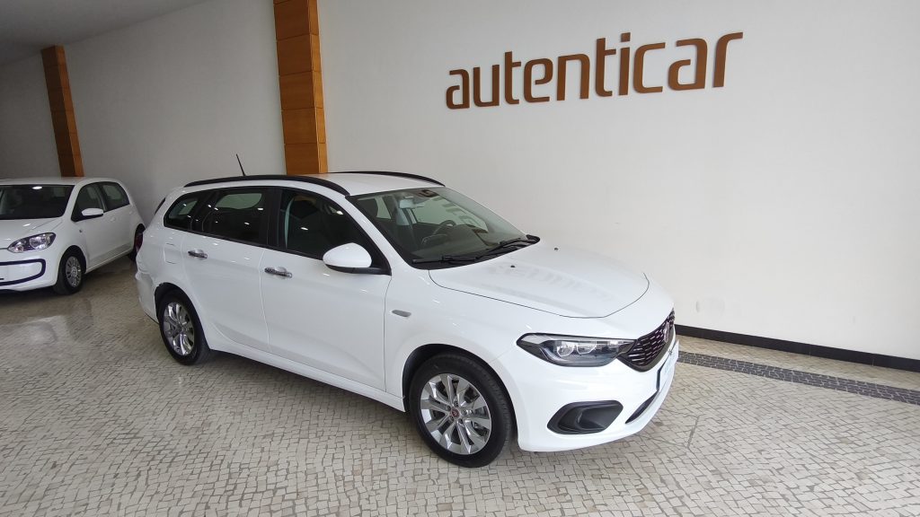 Fiat Tipo Station Wagon 1.3 M-Jet Lounge cheio