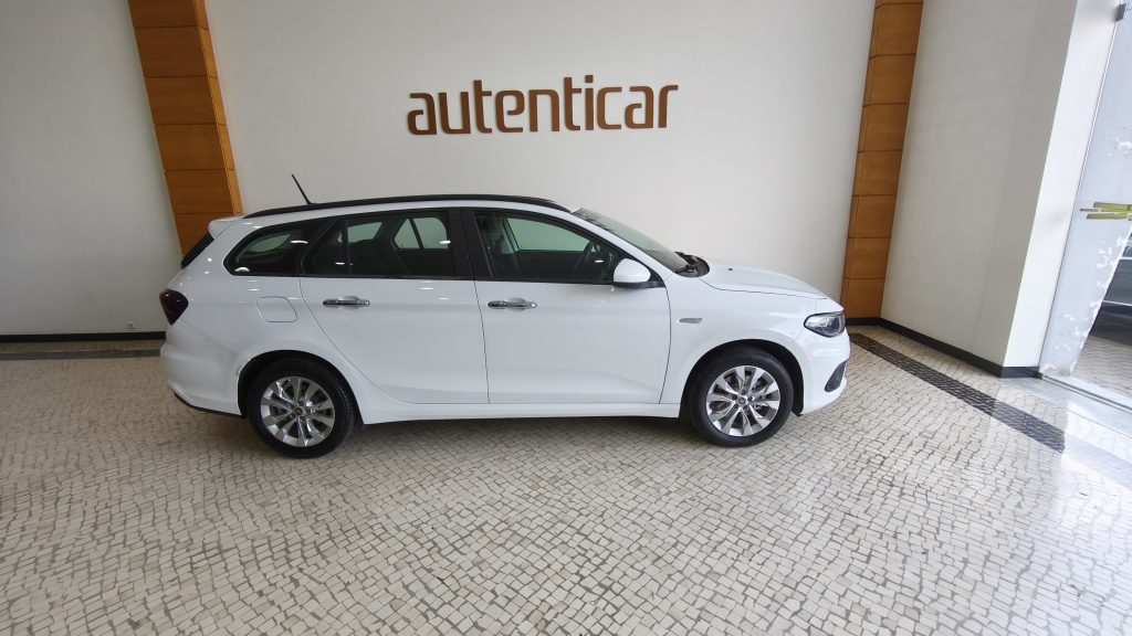 Fiat Tipo Station Wagon 1.3 M-Jet Lounge cheio