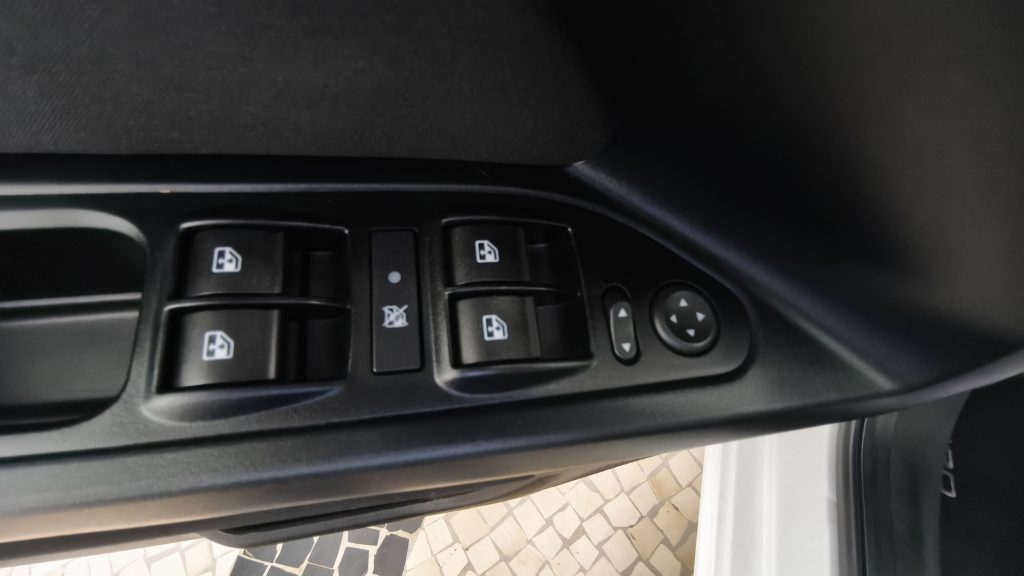 Fiat Tipo Station Wagon 1.3 M-Jet Lounge cheio