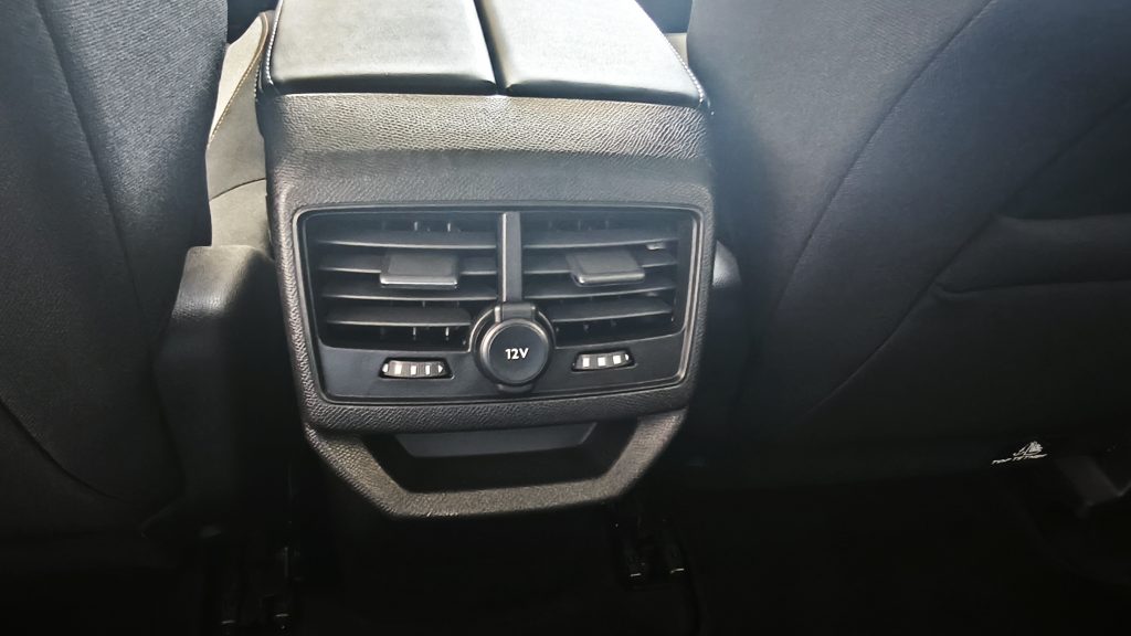 Peugeot 3008 1.5 BlueHDi active cheio