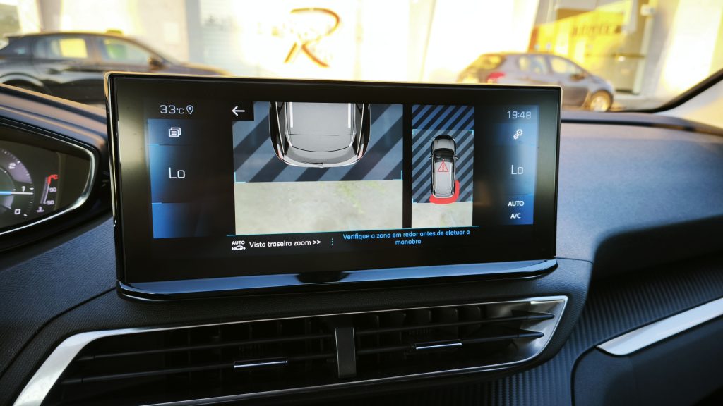 Peugeot 3008 1.5 BlueHDi active cheio