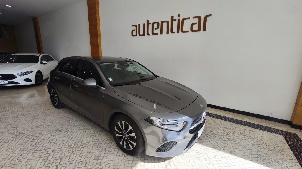 Mercedes Benz A200 Mild-Hybrid Sport Aut. cheio