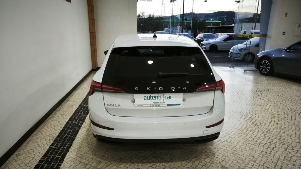 Skoda Scala 1.0 TSI Ambition cheio