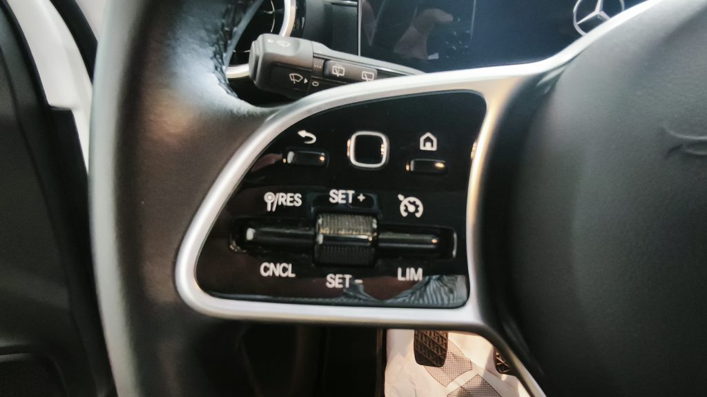 Mercedes Benz A 180 d Progressive cheio