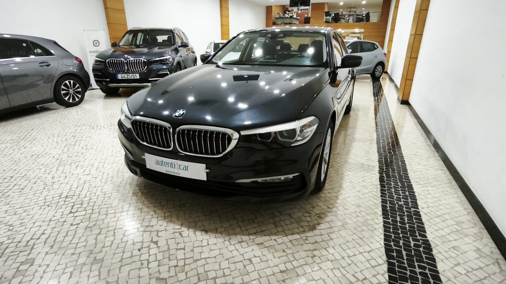 BMW 520 d Line Sport Auto cheio