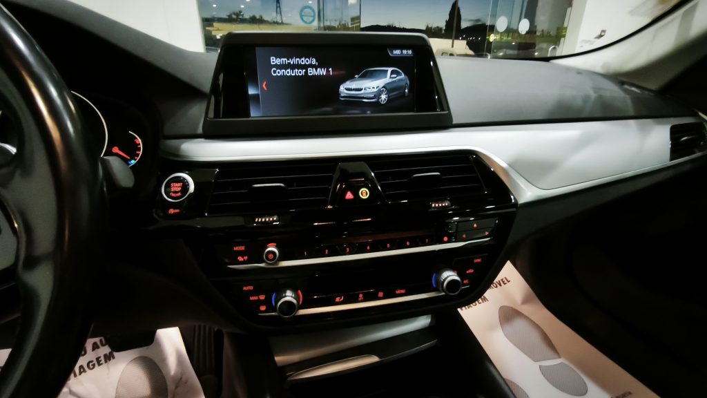 BMW 520 d Line Sport Auto cheio