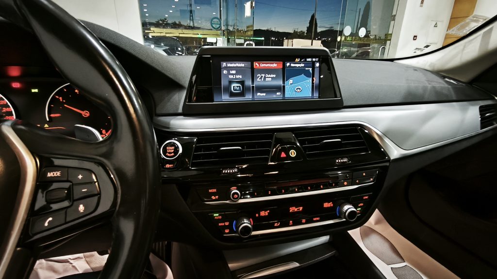 BMW 520 d Line Sport Auto cheio