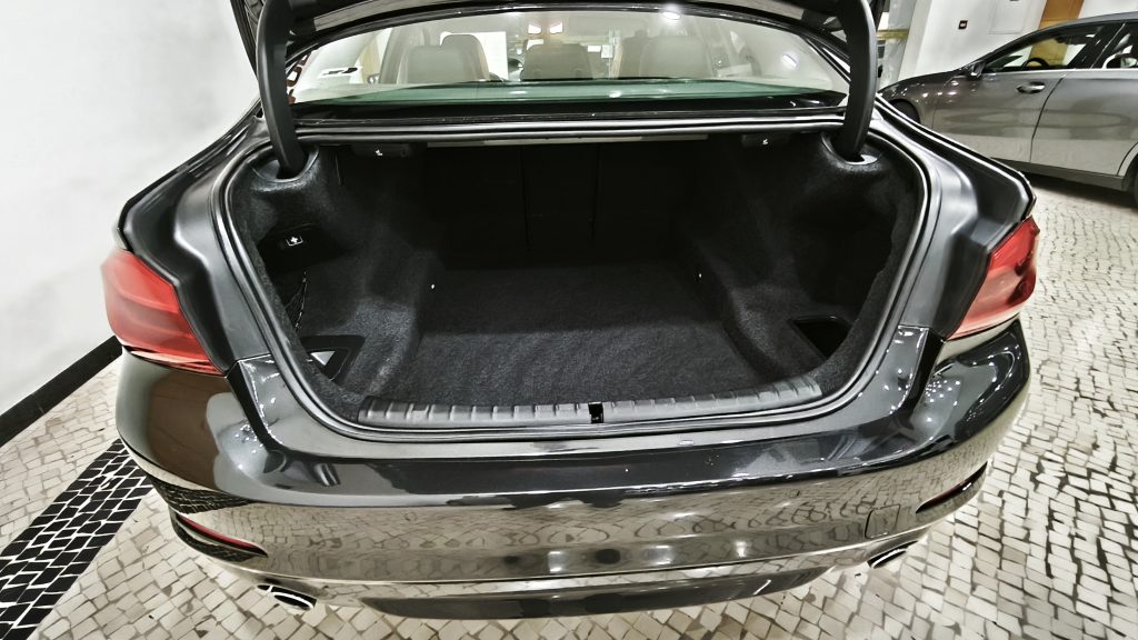 BMW 520 d Line Sport Auto cheio