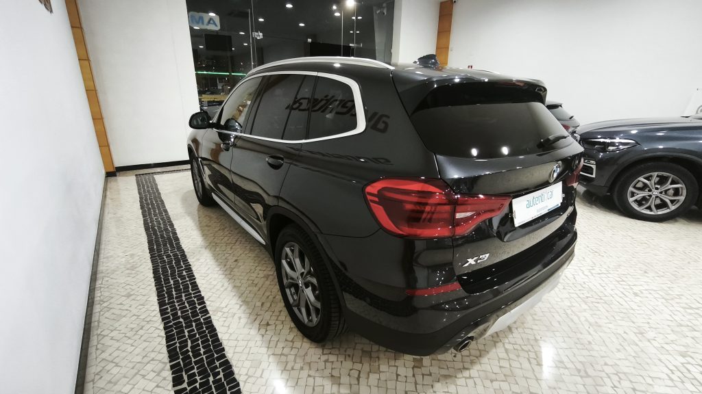 BMW X3 sDrive Auto cheio