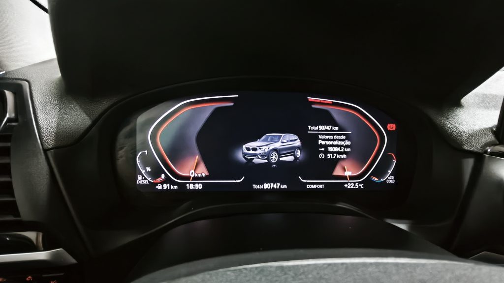 BMW X3 sDrive Auto cheio