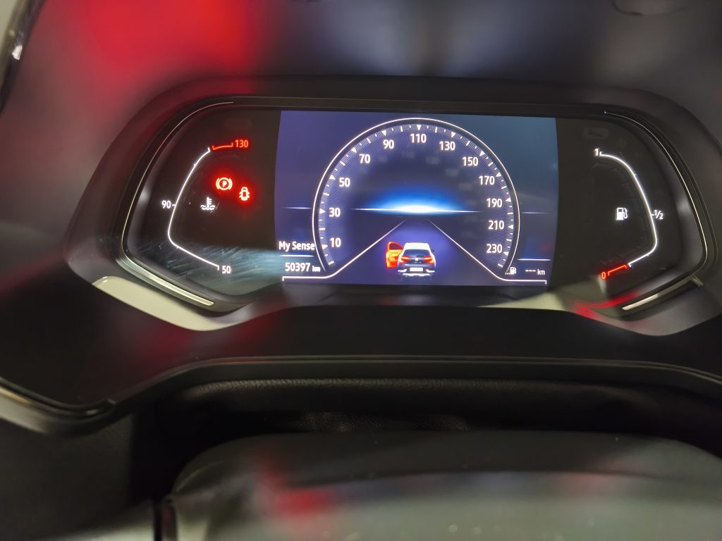 Renault Captur 1.0 TCe Techno cheio