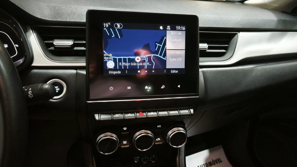 Renault Captur 1.0 TCe Techno cheio