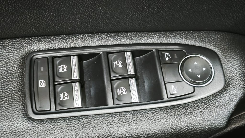 Renault Captur 1.0 TCe Techno cheio