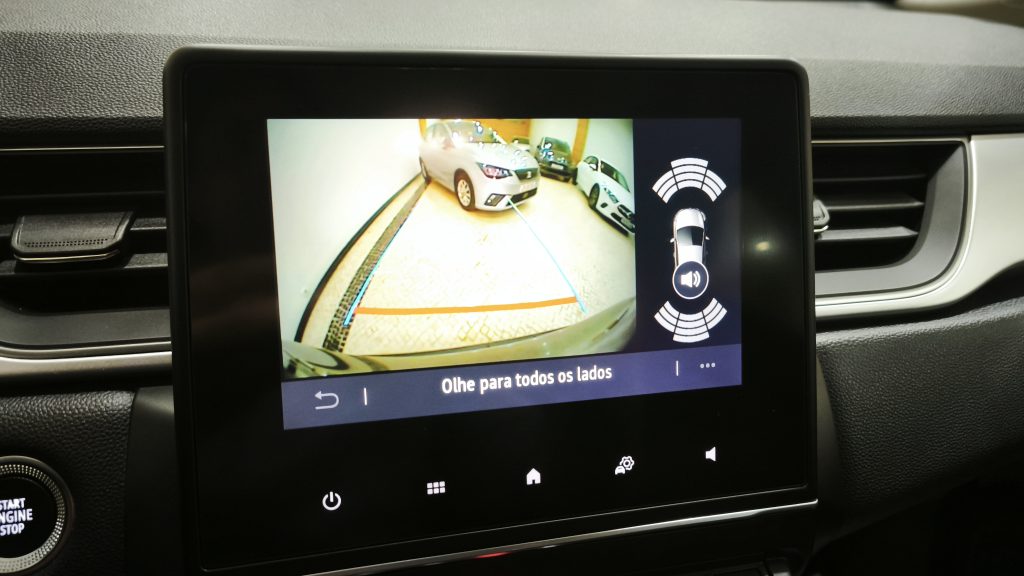 Renault Captur 1.0 TCe Techno cheio