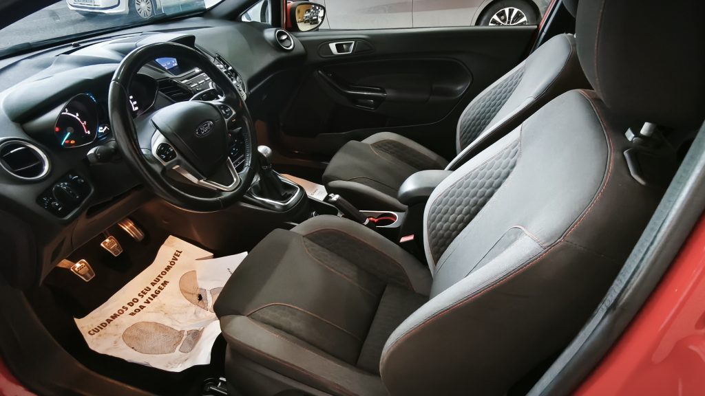 Ford Fiesta 1.0 T EcoBoost STLine cheio