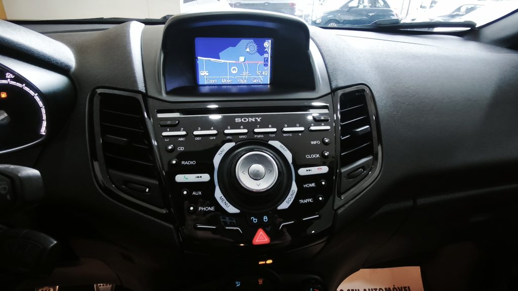 Ford Fiesta 1.0 T EcoBoost STLine cheio