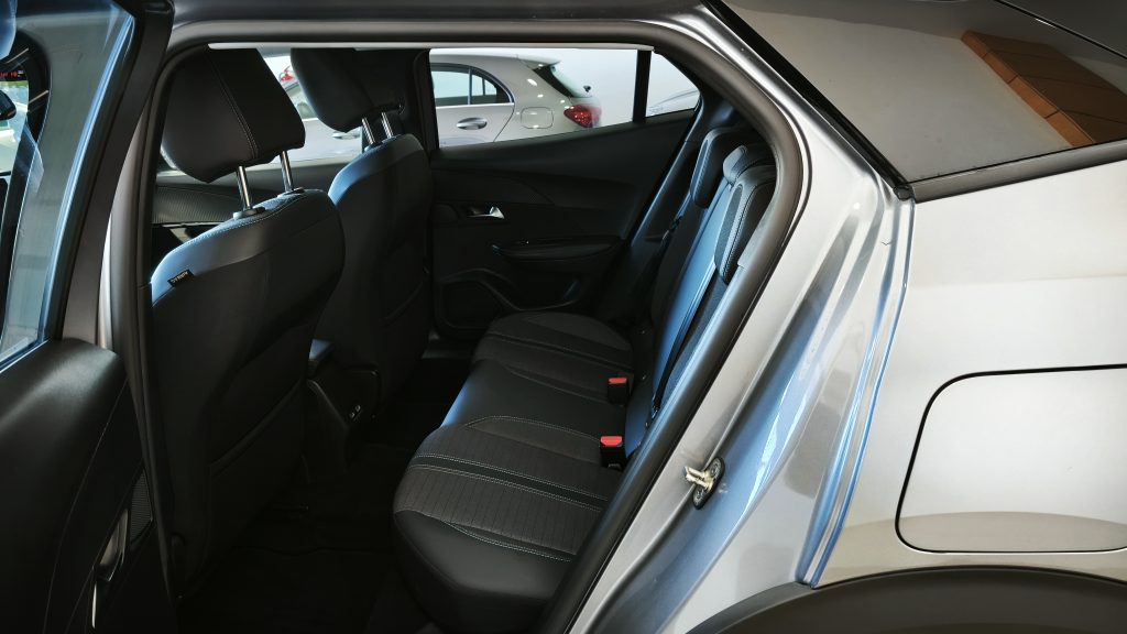 Peugoet 2008 1.2 Pure TECH ALLURE 5P cheio