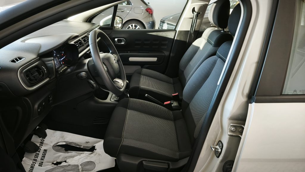 CITROEN C3 1.2 PURE TECH 83 SeS CVM YOU cheio