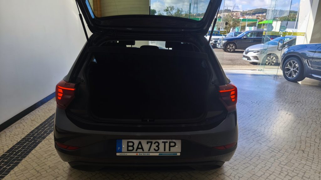 Volkswagen Polo 1.0 TSI Life 5P DSG cheio