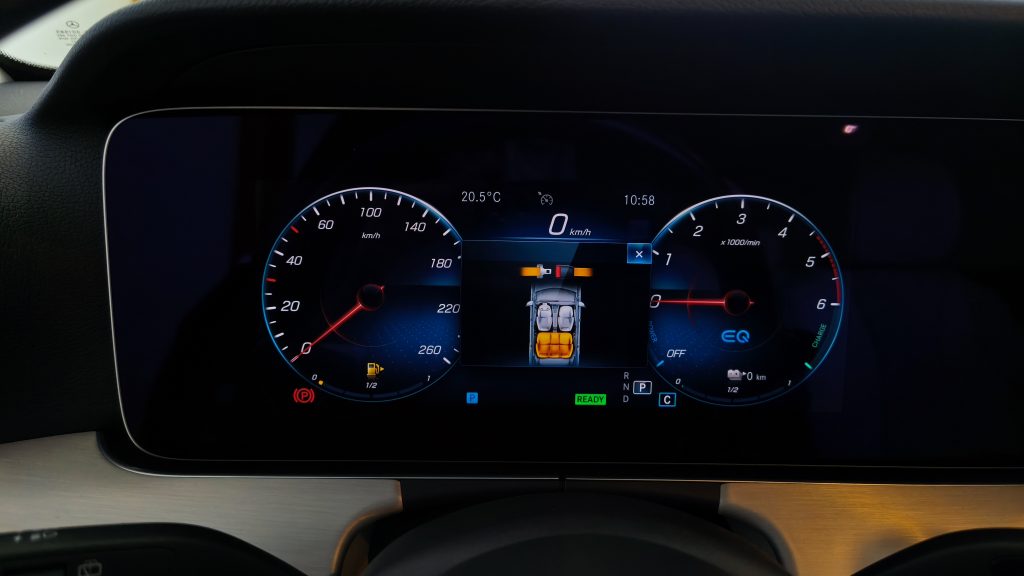 Mercedes Benz E 300 de Avantgarde cheio