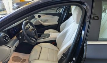 Mercedes Benz E 300 de Avantgarde cheio