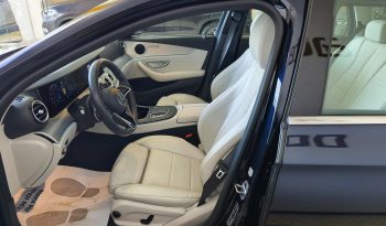 Mercedes Benz E 300 de Avantgarde cheio