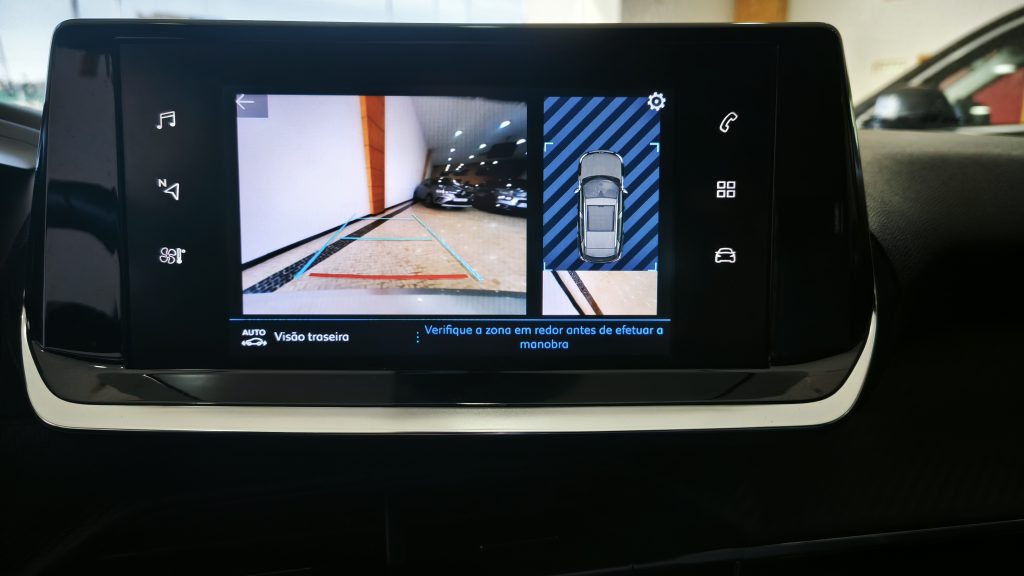 Peugeot 2008 1.5 BlueHdi Allure EAT8 cheio