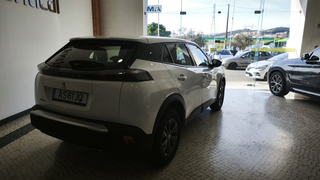Peugeot 2008 1.5 BlueHdi Active Pack cheio