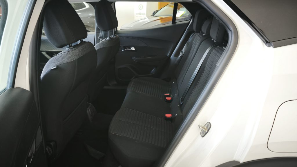 Peugeot 2008 1.5 BlueHdi Active Pack cheio