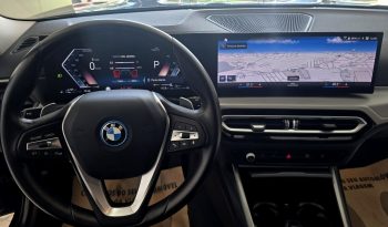 BMW 320e Touring Plug-in-Hybrid Pack Essence cheio