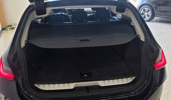 BMW 320e Touring Plug-in-Hybrid Pack Essence cheio