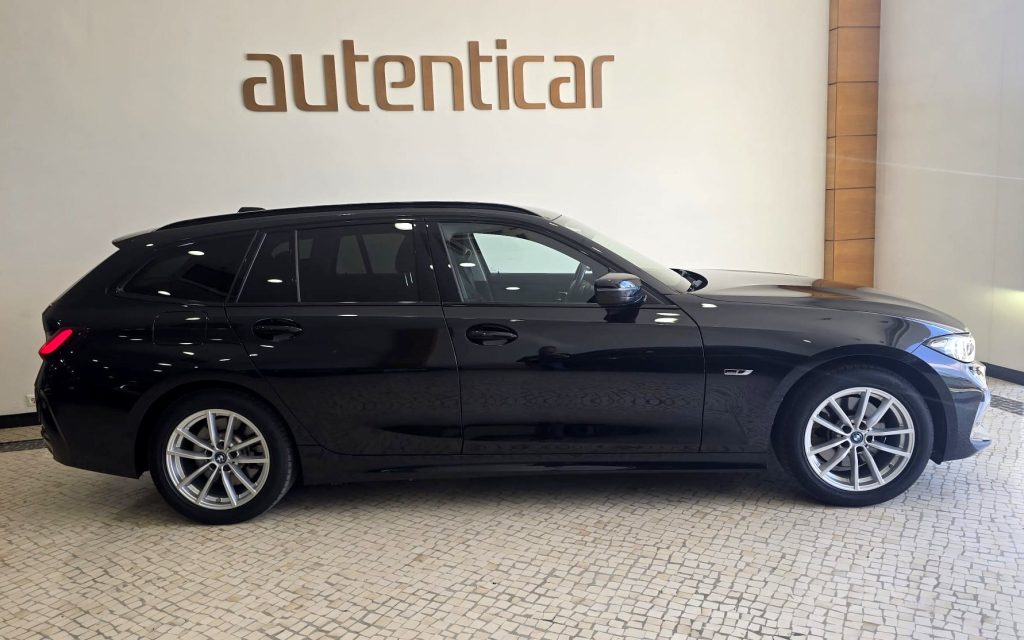 BMW 320e Touring Plug-in-Hybrid Pack Essence cheio