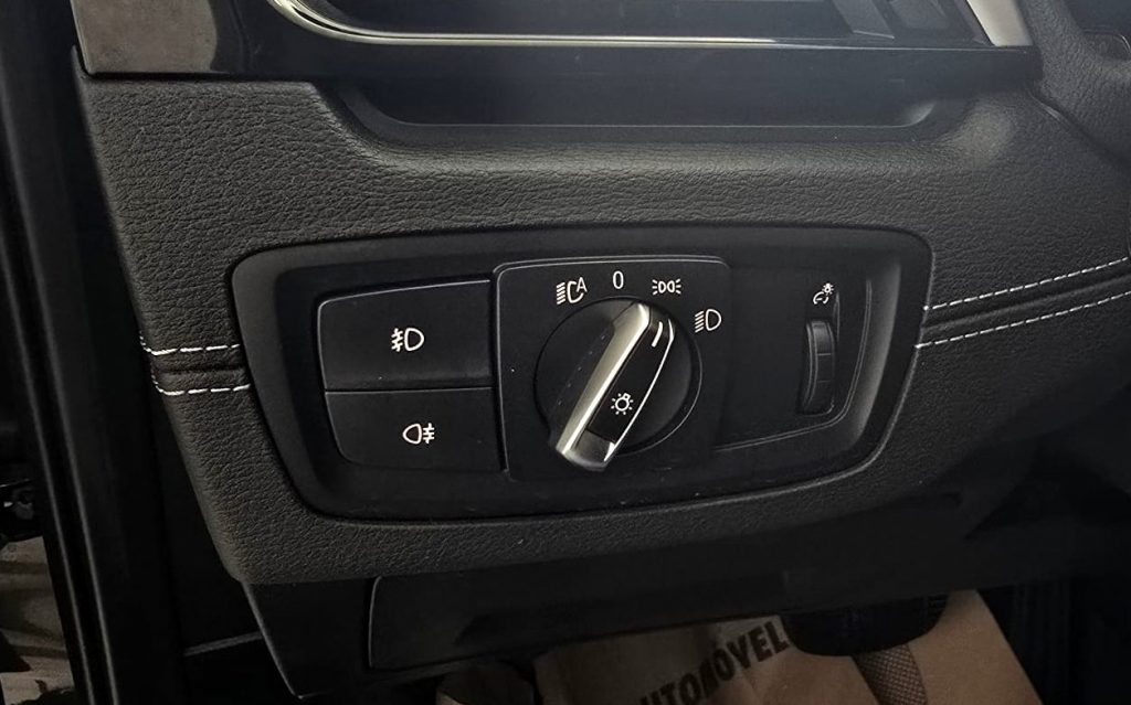 BMW X2 16d sDrive Auto cheio