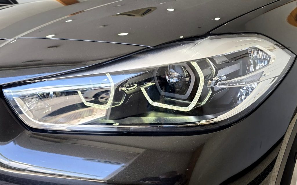 BMW X2 16d sDrive Auto cheio
