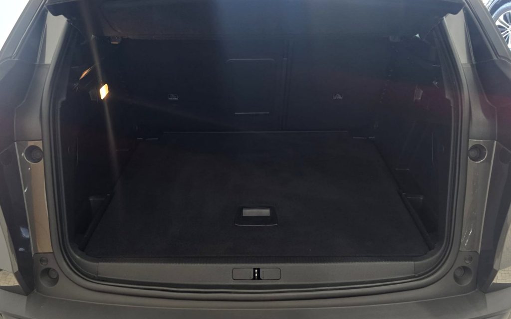 Peugeot 3008 1.5 BlueHDi Active Pack cheio