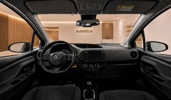 Toyota Yaris 1.0 VVT-i Comfort cheio
