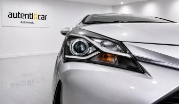 Toyota Yaris 1.0 VVT-i Comfort cheio