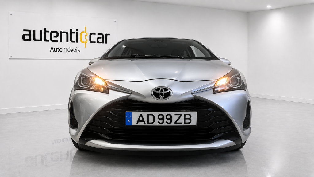 Toyota Yaris 1.0 VVT-i Comfort cheio