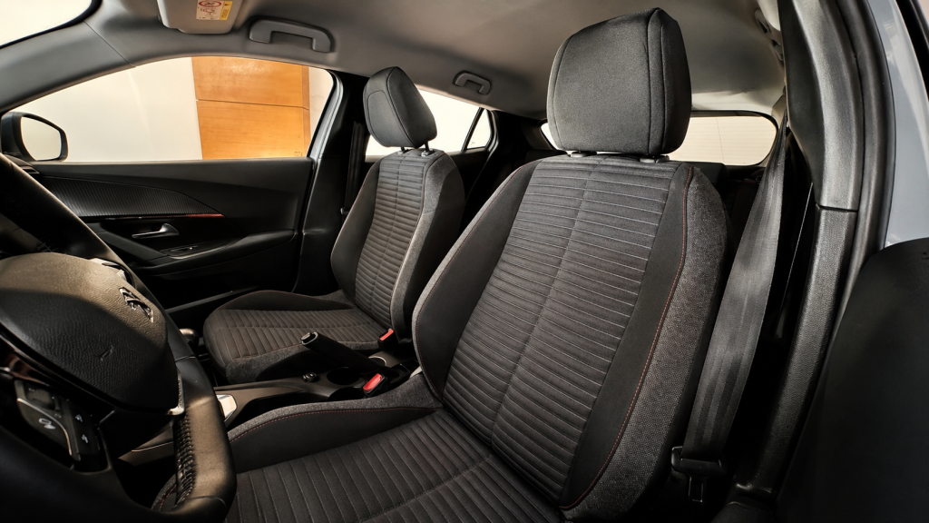 Peugeot 2008 1.5 BlueHDI Active Pack cheio